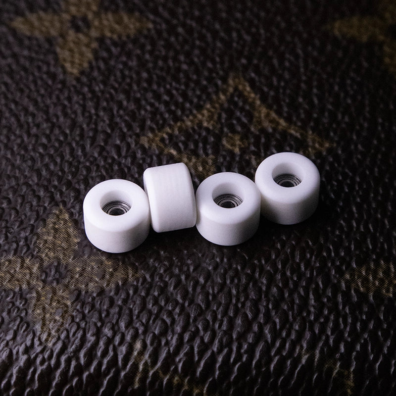 65D White R2 Wheels (7.1mm)